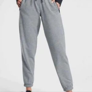 Athleta bounce back jogger